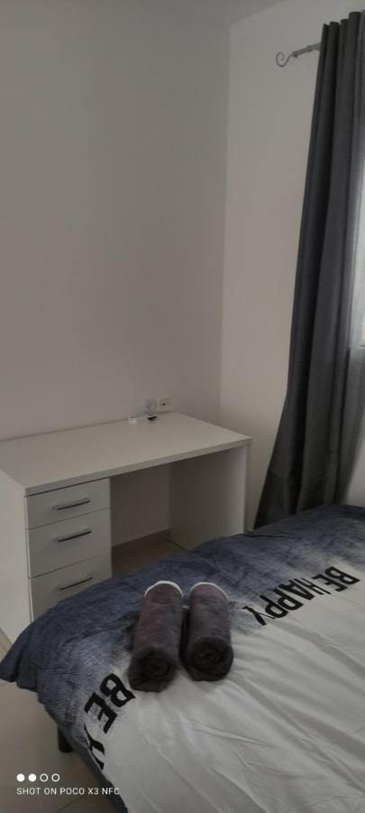 Appartement With Terrace And Parking *
